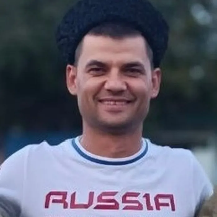 Хотим поблагодарить депутата нашего поселения Веретельникова М. С., за оперативность в помощи спила аварийного дерева!