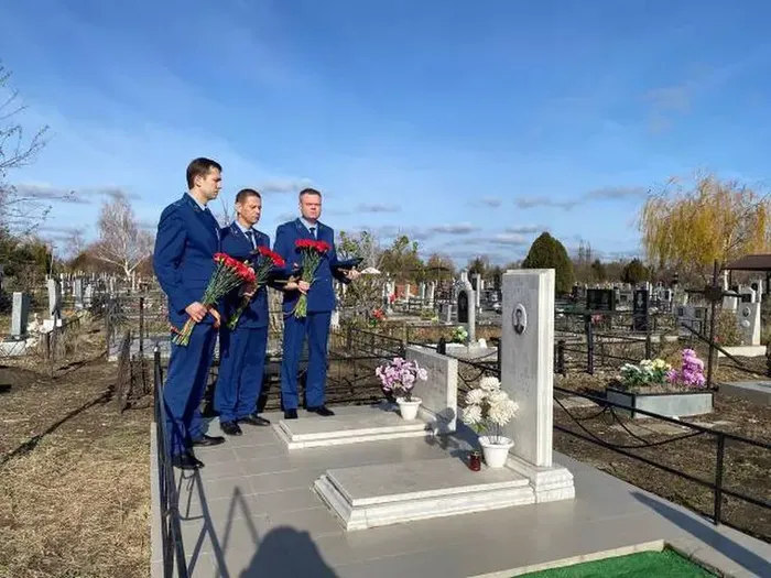 e1921663-e117-47f2-95c3-743817d75126